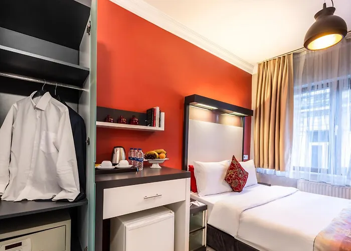 The Beyoglu Platine Hotell *