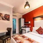 The Beyoglu Platine * Provincia di Istanbul